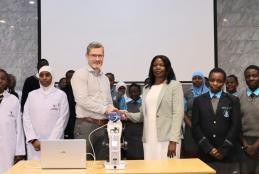 Handover of microscope